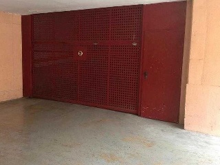 Plaza de garaje en C/ Clementina Arderiu 5