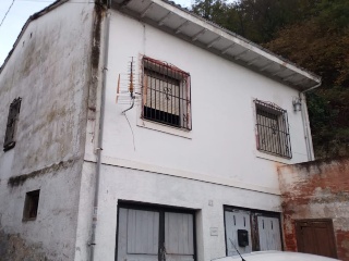 Finca rústica con edificación en San Martín del Rey Aurelio - Asturias - 2