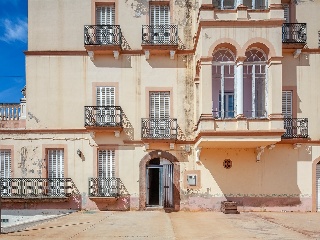 Casa adosada en Plaza Industria 6