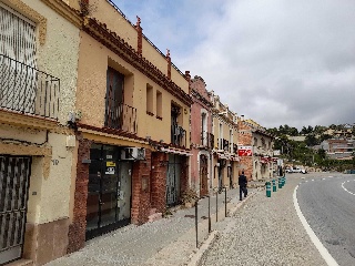 Local en Subirats 9