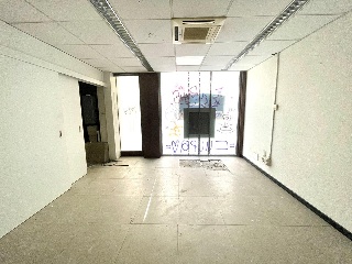 Local en C/ Aragón 6