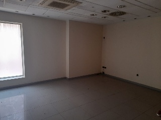 Local en C/ General Tamayo 6
