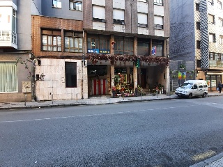 Local en venta en Langreo de 68  m²
