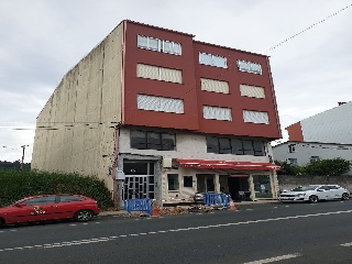 Local en venta en Neda de 124  m²