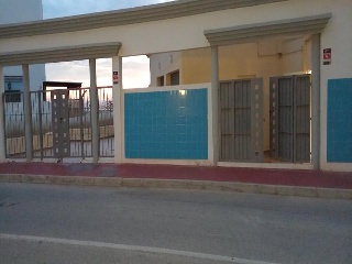 Local y plazas de garaje en C/ Cristóbal Colón Calahonda 3
