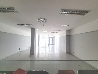 Local en C/ de Castilla 6