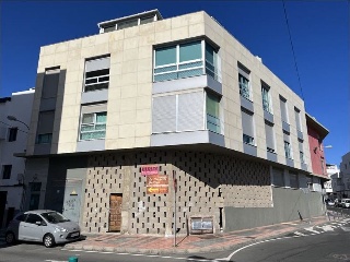 Local en venta en San Bartolomé De Tirajana de 1077  m²