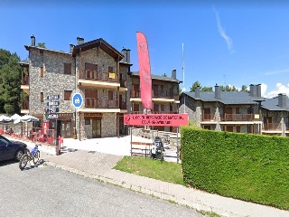 Garaje en venta en Alp de 4  m²