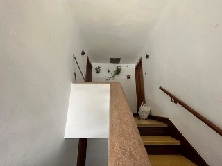 01090-0001 27