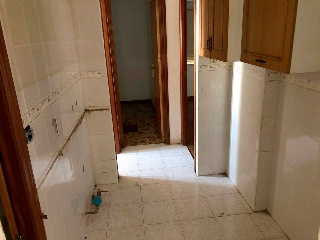 16239-0001 8
