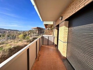 03229-0001 17