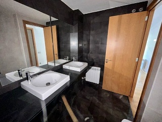03229-0001 26