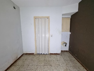17831-0001 8