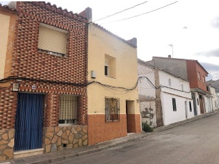 13674-0001 2