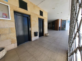 13761-0001 11