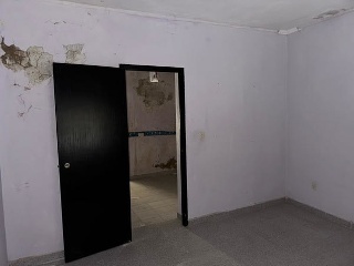 00598-0001 9
