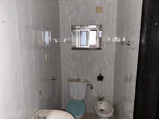 00598-0001 16