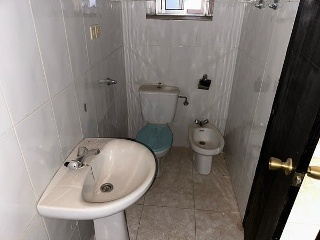 00598-0001 18