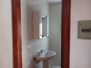 08490-0001 12