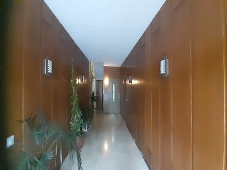 08490-0001 18