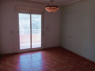 04657-0001 7