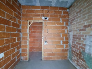 08599-0001 4