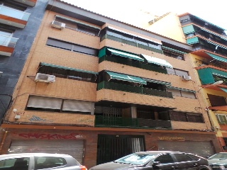 Local en venta en Alicante de 114  m²