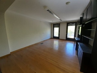 03306-0001 7