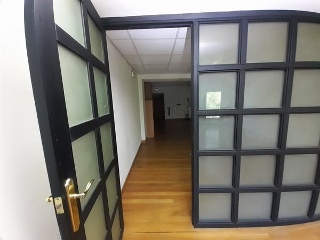03306-0001 8