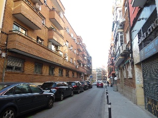 17932-0001 3
