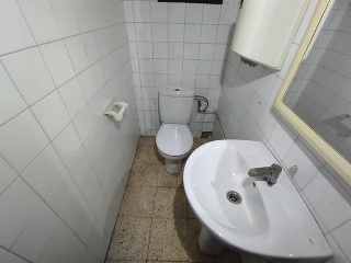Local en C/ Femades, El Hospitalet de Llobregat (Barcelona) 2