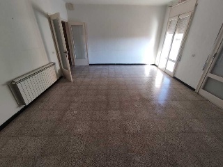 Piso en C/ Montseny - Girona - 32