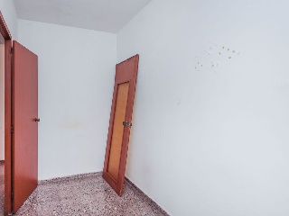 17847-0001 41