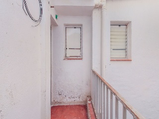 17847-0001 51