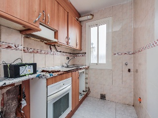 19585-0001 10