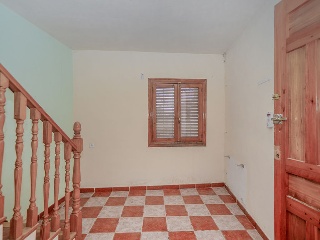 01998-0001 34