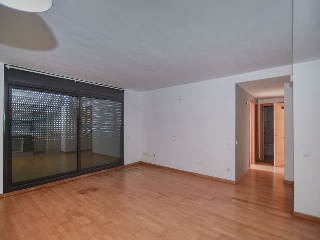 Pisos, dúplex y garajes en C/ Rafael de Casanovas, Badalona (Barcelona) 14