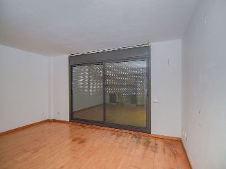 Pisos, dúplex y garajes en C/ Rafael de Casanovas, Badalona (Barcelona) 15