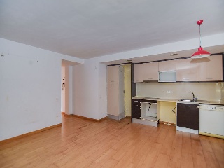Pisos, dúplex y garajes en C/ Rafael de Casanovas, Badalona (Barcelona) 19