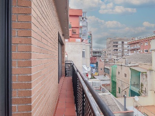 Pisos, dúplex y garajes en C/ Rafael de Casanovas, Badalona (Barcelona) 26