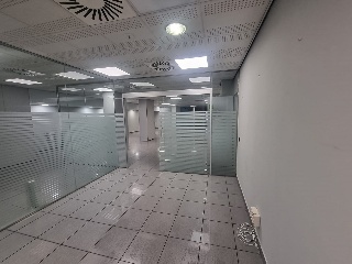 Local comercial en C/ Consell de Cent - Barcelona - 3