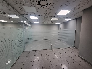 Local comercial en C/ Consell de Cent - Barcelona - 9