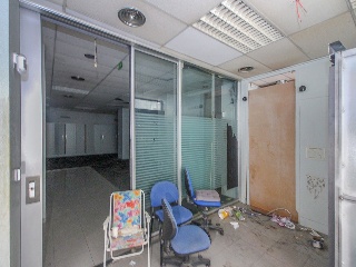 Local en C/ Hierbabuena, L´Hospitalet de Llobregat (Barcelona) 8