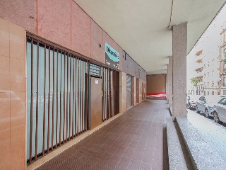Local en C/ Hierbabuena, L´Hospitalet de Llobregat (Barcelona) 17