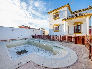 Chalet independiente en Las Cabezas de San Juan - Sevilla - 24