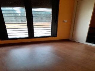 Piso en C/ Germán Pérez Carrasco, Madrid  12