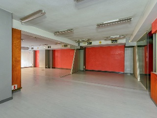 Local comercial en C/ San José, Gijón (Asturias) 25