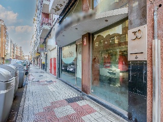 Local comercial en C/ San José, Gijón (Asturias) 35