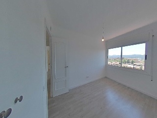 Piso situado en Rubí - Barcelona 8
