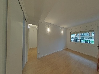 Piso en venta en Rubí de 60  m²